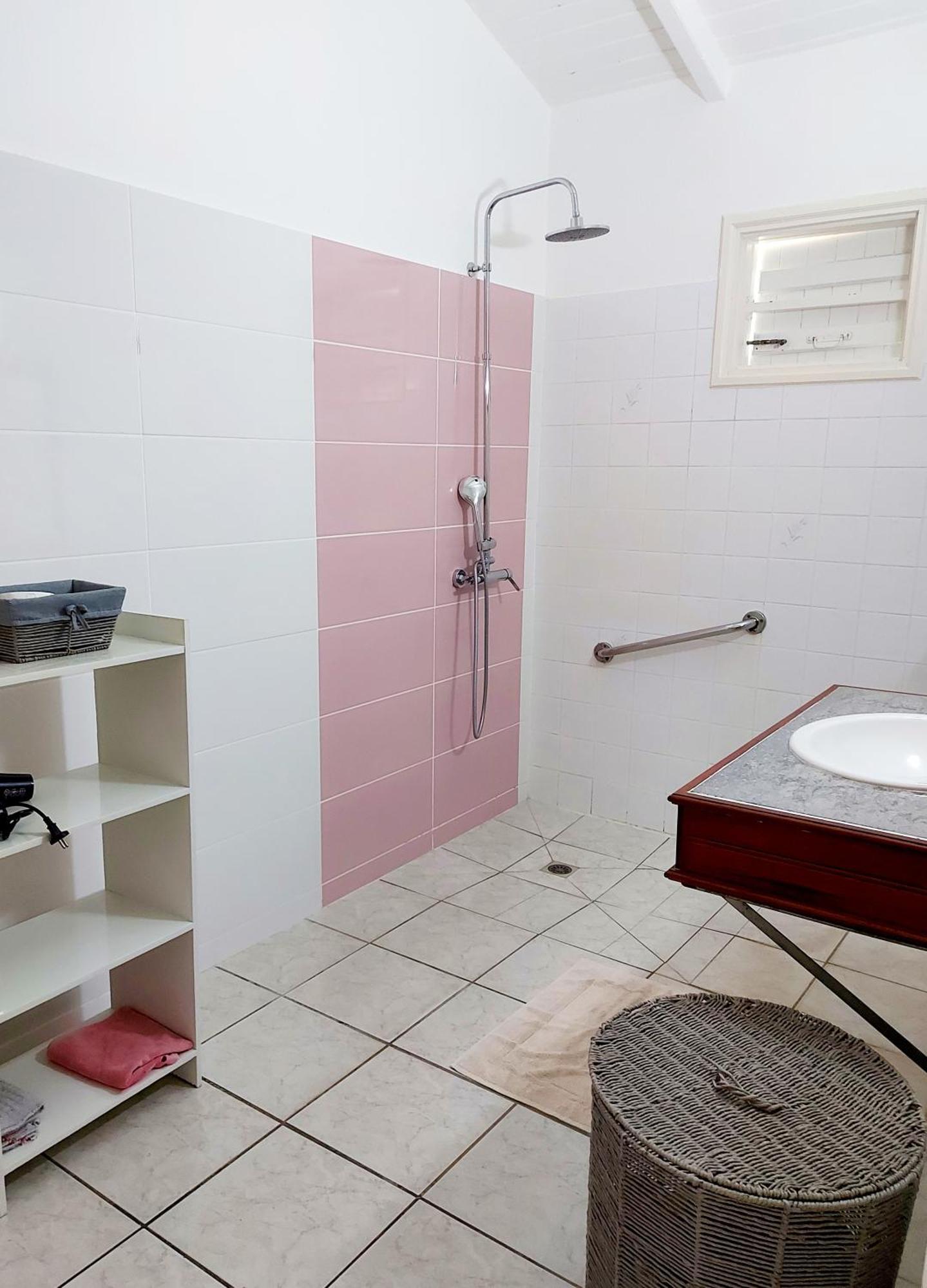 Villa Les Petites Fleurs De Poirier Bouillante Zimmer foto