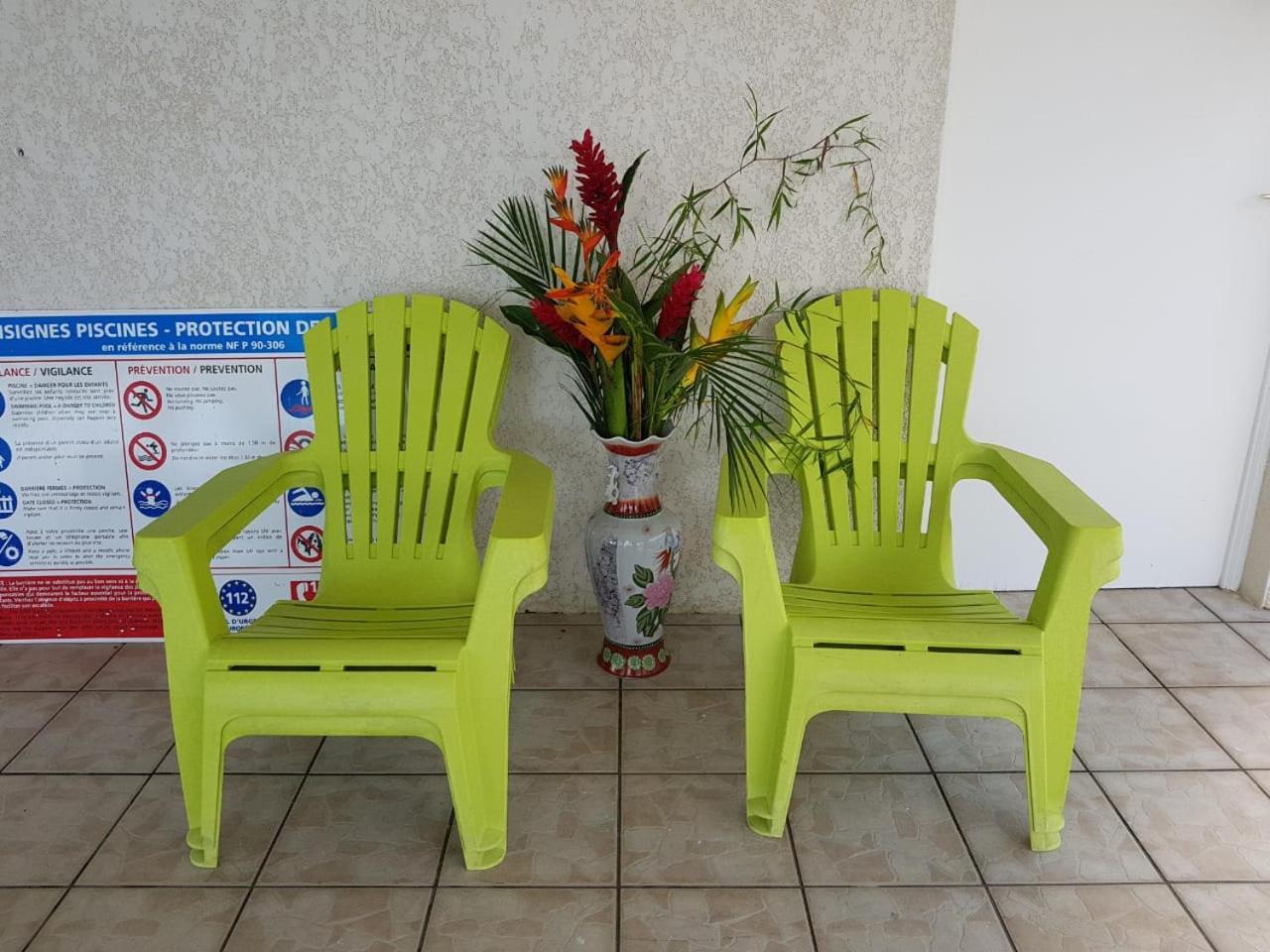 Villa Les Petites Fleurs De Poirier Bouillante Zimmer foto